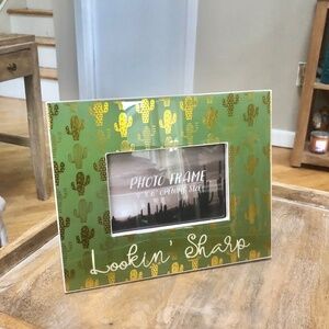Cactus Design “Looking Sharp” Picture Frame